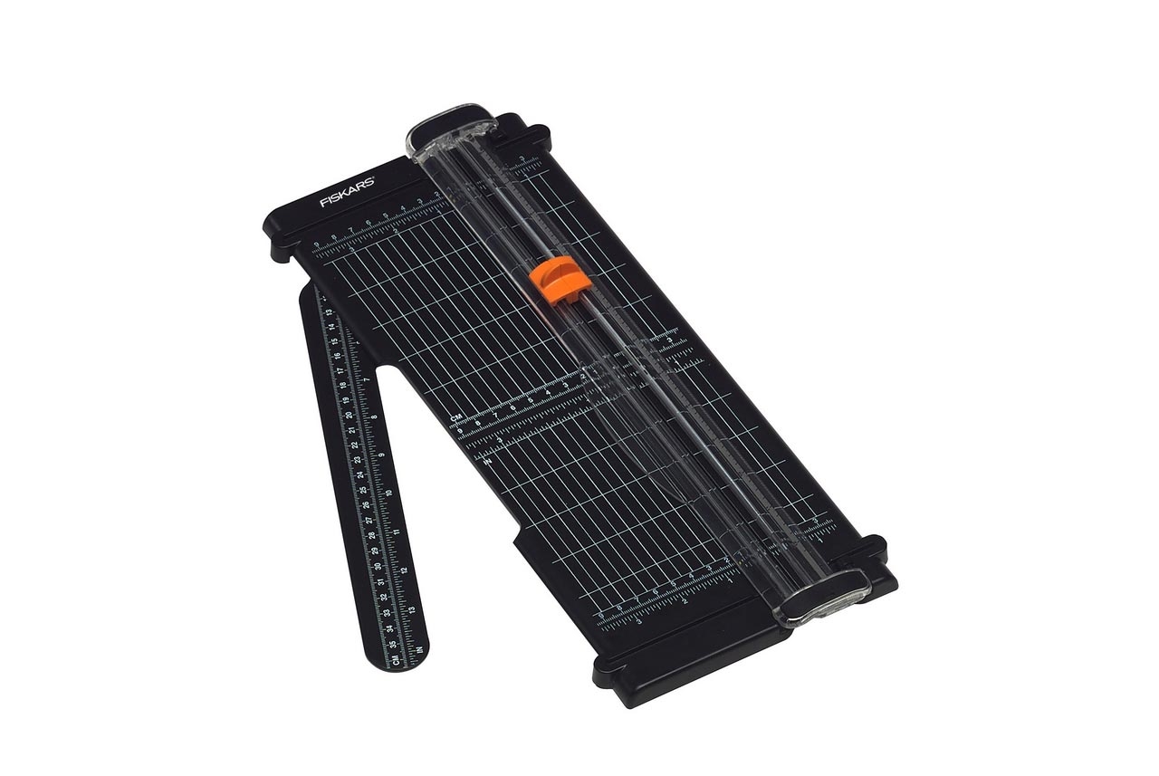 5454 Fiskars Personal Paper Trimmer Titanium Blade