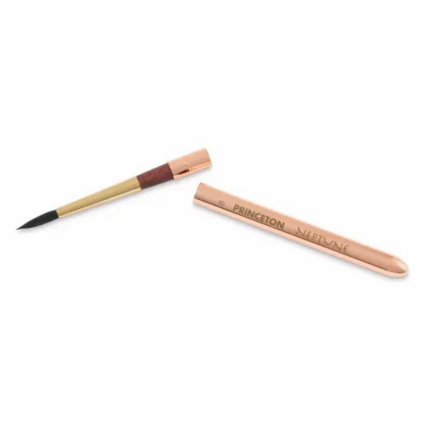 Picture of Princeton Neptune Travel Round Brush - 4750 (Size 6)