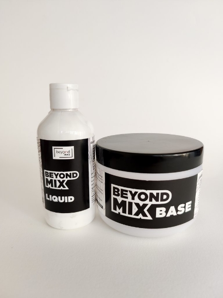 Picture of Beyond MIX  Water Based Resin Kit  - 700Gram (500 + 200)