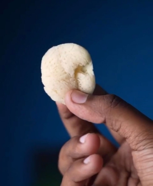 Picture of HTC Natural Sea Sponge - Small 